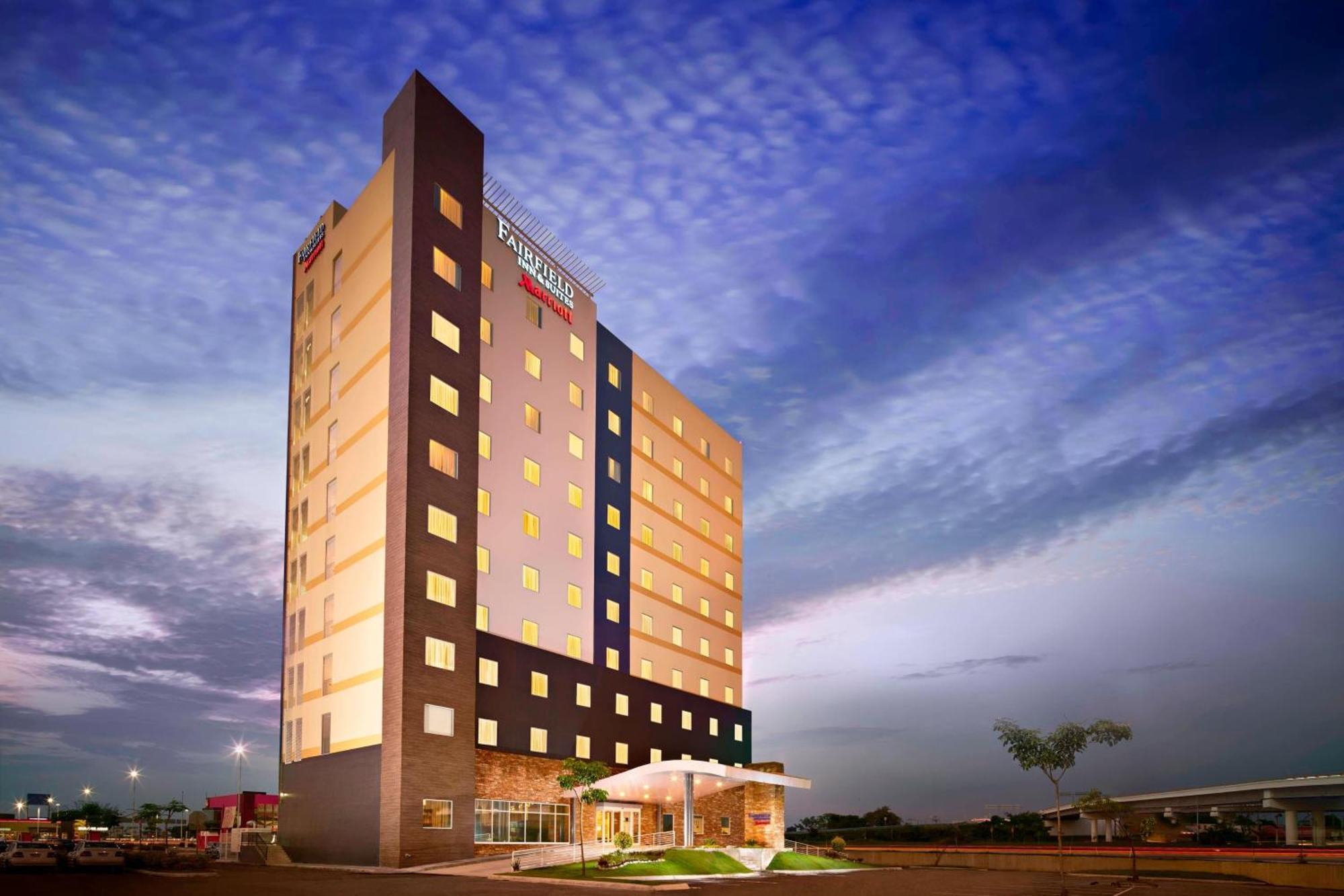 Fairfield Inn & Suites By Marriott Villahermosa Tabasco Exterior photo